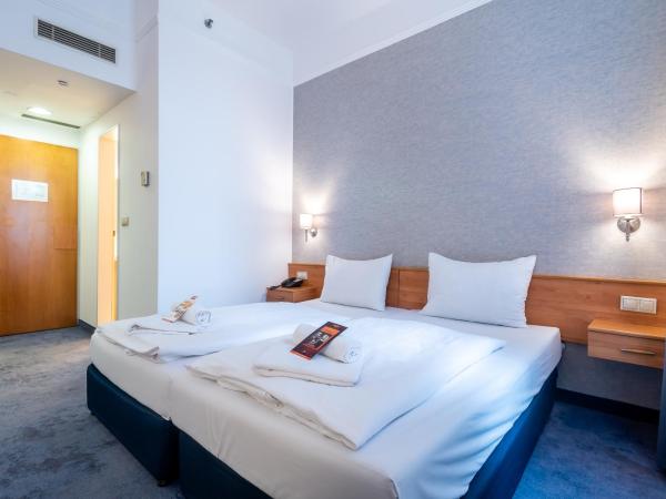 Hotel Golden Park Budapest : photo 3 de la chambre chambre triple confort