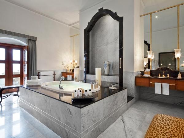 Taj Falaknuma Palace : photo 4 de la chambre suite nizam