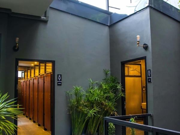 The Arbern Hotel x Bistro - SHA Extra Plus : photo 9 de la chambre lady dormitory room (female only)