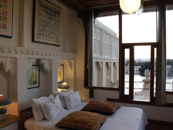 Kankarwa Haveli : photo 4 de la chambre deluxe lake front suite