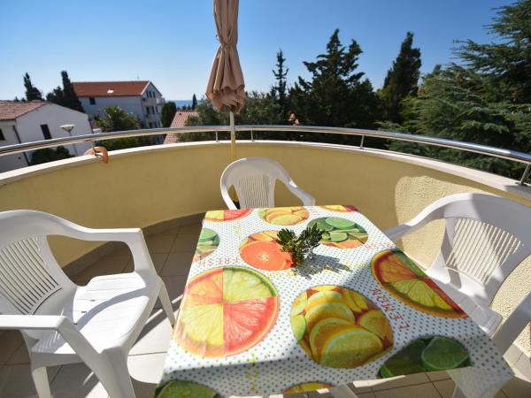 Apartments Luaniva 50m from the see : photo 10 de la chambre chambre triple - vue sur mer