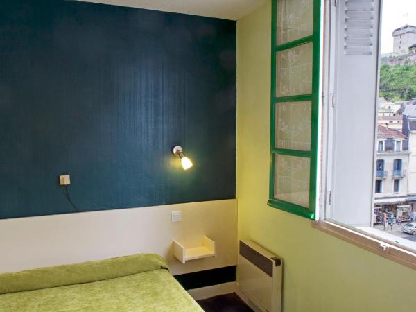 Hôtel Croix des Nordistes : photo 2 de la chambre chambre double