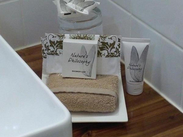 Colonial Lodge Motel : photo 9 de la chambre chambre lits jumeaux Économique