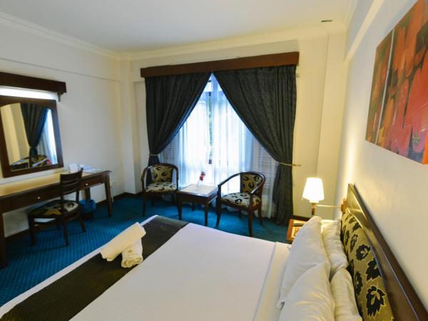 Hotel Seri Malaysia Melaka : photo 10 de la chambre chambre supérieure lit queen-size