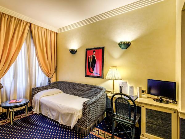 Hotel Auriga : photo 6 de la chambre chambre triple