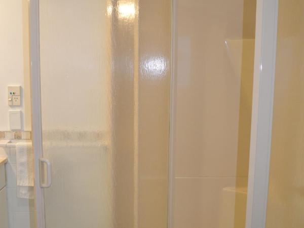 Colonial Lodge Motel : photo 7 de la chambre chambre triple exécutive