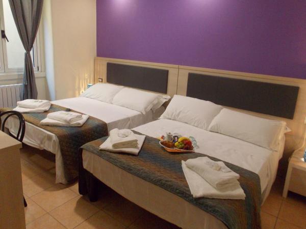 Hotel Midtown Milano : photo 2 de la chambre chambre quadruple