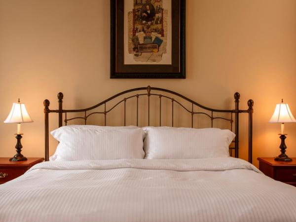 Auberge du Vieux Port by Gray Collection : photo 3 de la chambre chambre lit king-size premier - côté fleuve saint-laurent