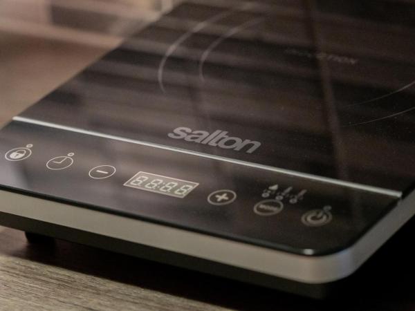 Hotel et Motel Le Chateauguay : photo 6 de la chambre chambre double avec 2 lits doubles et kitchenette