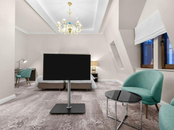 Grand Park Hotel : photo 3 de la chambre suite junior familiale