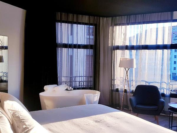 Hotel Tayko Bilbao : photo 1 de la chambre chambre lit king-size de luxe - vue sur rivière