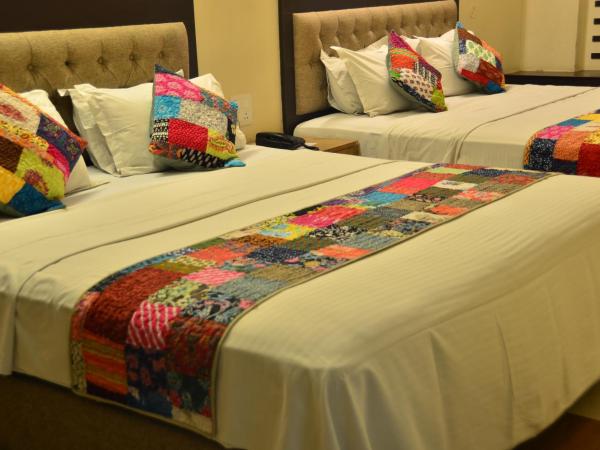 Hotel H R Palace : photo 5 de la chambre chambre familiale (4 adultes)