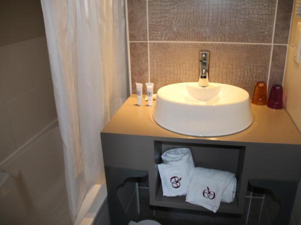 Hôtel Eve Cap d'agde Village Naturiste : photo 4 de la chambre suite avec jacuzzi