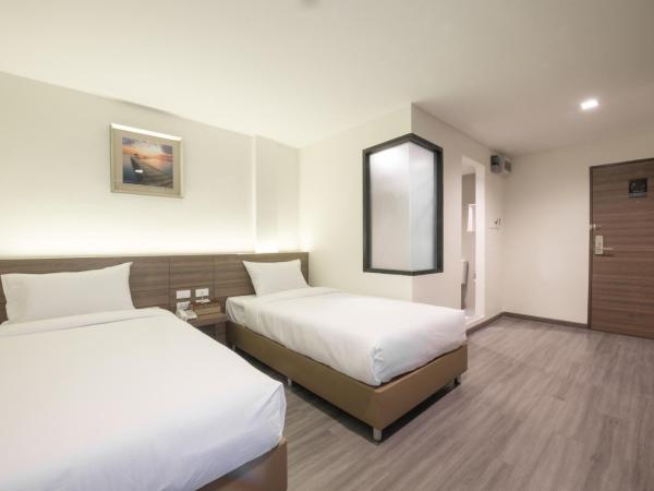 Sovereign Group Hotel at Pratunam : photo 5 de la chambre chambre lits jumeaux deluxe