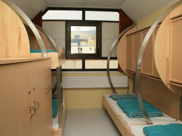 Jugendherberge Innsbruck - Youth Hostel : photo 6 de la chambre lit dans dortoir mixte de 6 lits