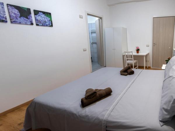 CASAMINA : photo 2 de la chambre chambre double avec salle de bains privative