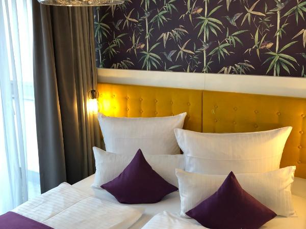 Hotel Mirabell by Maier Privathotels : photo 1 de la chambre chambre double avec terrasse