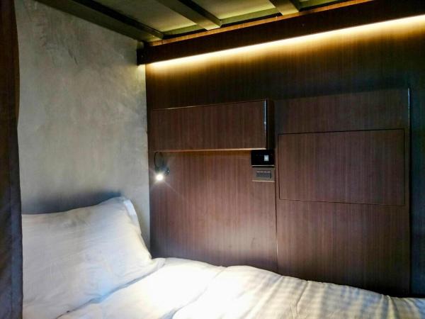 Aha Lanta Cozy Hostel : photo 3 de la chambre lit dans dortoir mixte de 10 lits