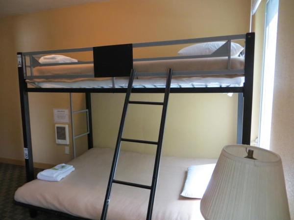 Downtown Value Inn : photo 6 de la chambre lit simple dans dortoir mixte