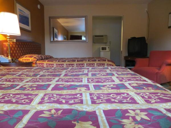 Cameo Motel - Portland : photo 6 de la chambre chambre 2 lits queen-size - non-fumeurs