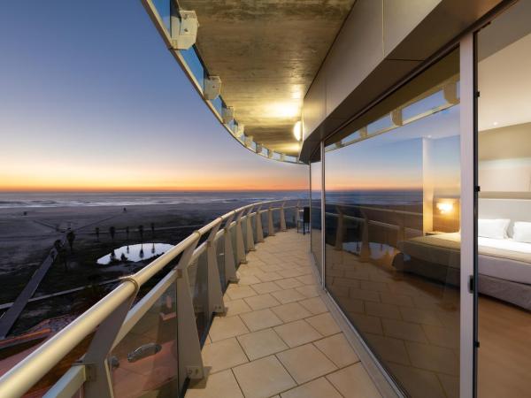Eurostars Oasis Plaza : photo 3 de la chambre suite de luxe - vue sur bord de mer
