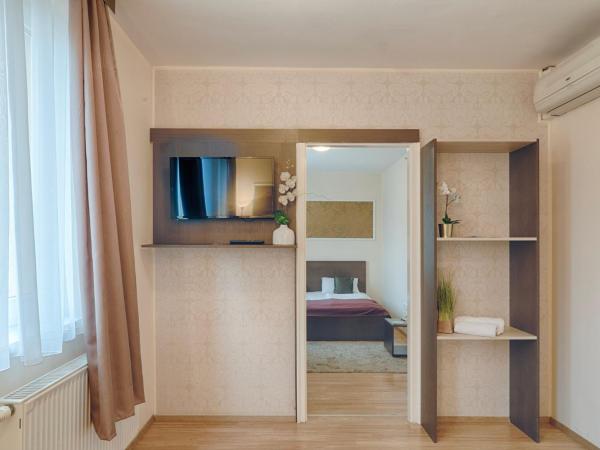 Triple M Hotel : photo 4 de la chambre petite chambre double ou lits jumeaux