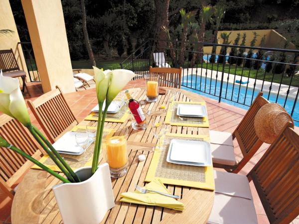 Lagrange Vacances Carré Beauchêne : photo 9 de la chambre villa avec piscine privée (8 adultes)