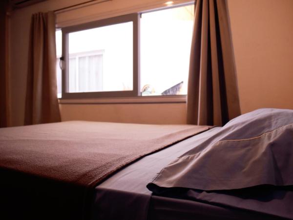 Link Cordoba Hostel : photo 8 de la chambre chambre familiale avec salle de bains privative