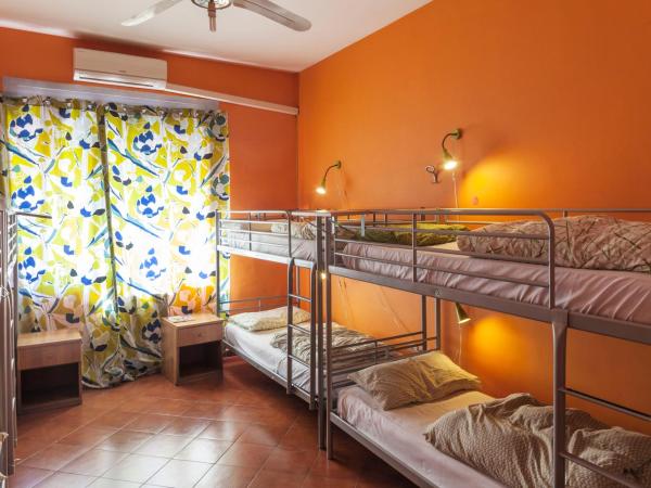 Hostel of the Sun : photo 4 de la chambre lit dans dortoir mixte de 8 lits