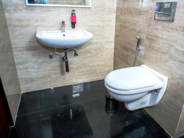 Little Mastiff Chinchwad by OTHPL : photo 8 de la chambre chambre lits jumeaux deluxe