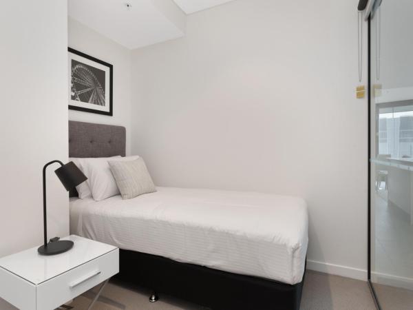 Brisbane Skytower by CLLIX : photo 8 de la chambre petit appartement sky high 3 chambres avec 2 salles de bains
