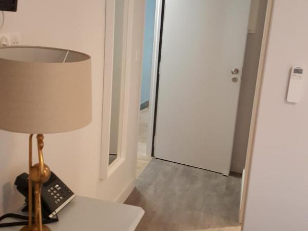 Hôtel Chez Jacqueline : photo 2 de la chambre chambre standard lit queen-size