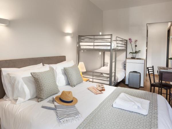 Minavra Hotel : photo 1 de la chambre chambre quadruple