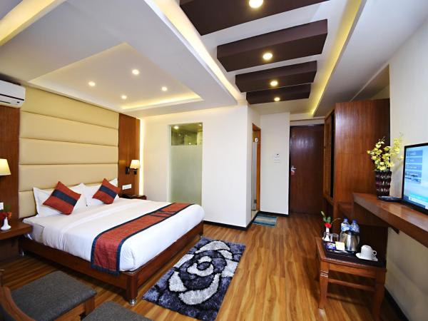 Hotel Jampa : photo 2 de la chambre chambre double deluxe avec balcon - navette aéroport aller ou retour gratuite