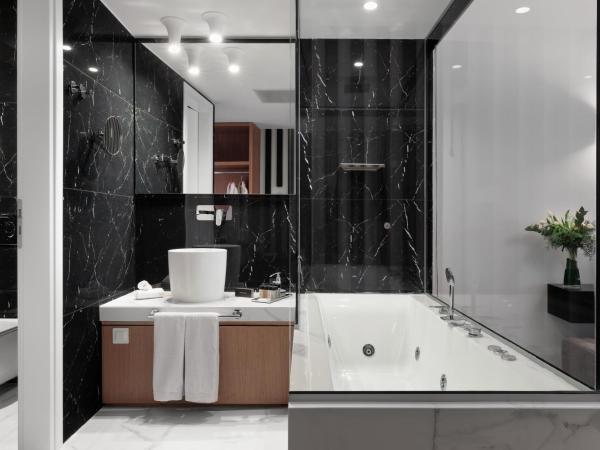 Elia Ermou Athens Hotel : photo 3 de la chambre chambre deluxe avec jacuzzi