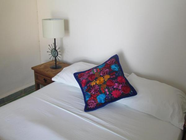 Casa del Solar Centro Cozumel - Wifi gratuito Fibra Óptica 200 Mbps : photo 6 de la chambre chambre double standard avec ventilateur