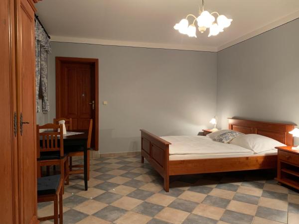 Pension Amadeus & Apartments : photo 7 de la chambre suite familiale (2 adultes + 2 enfants)