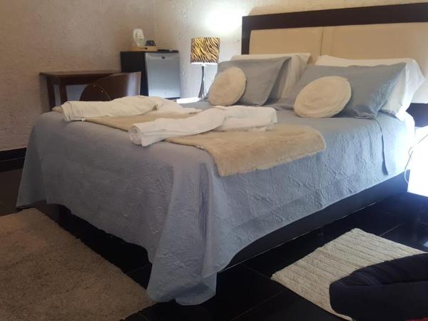 Hotel Iris : photo 8 de la chambre chambre double ou lits jumeaux