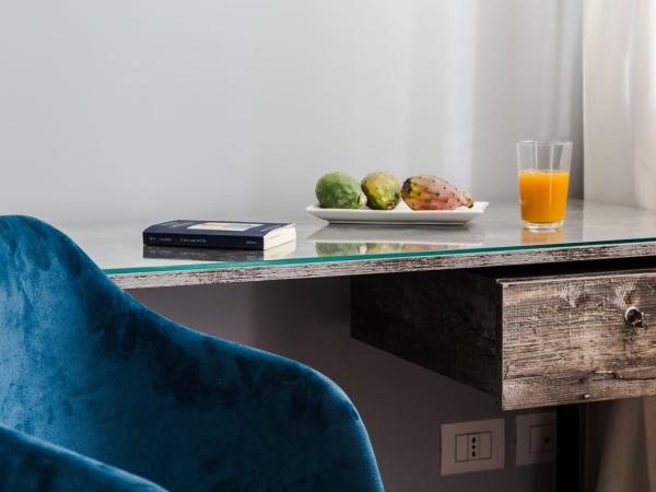 Plebis - B&B in Sicilia nel centro storico di Catania : photo 6 de la chambre chambre double supérieure