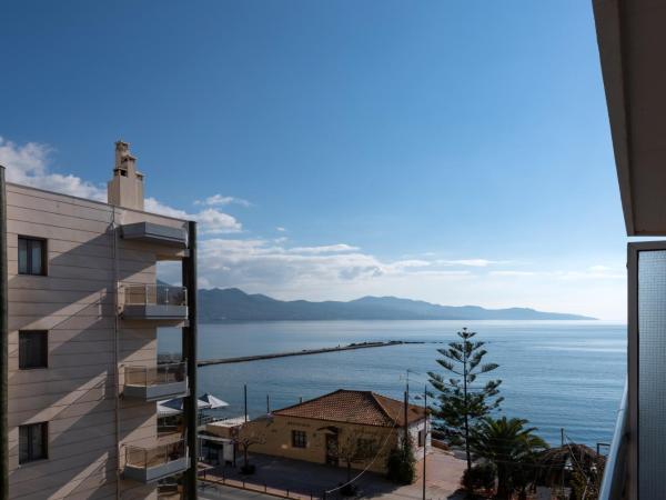 Hotel Ostria : photo 5 de la chambre chambre double deluxe - vue latérale sur mer