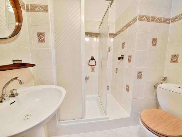 Panorama Gór w Karpaczu : photo 1 de la chambre chambre double avec salle de bains commune