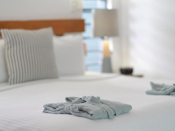 Port Douglas Peninsula Boutique Hotel - Adults Only Haven : photo 2 de la chambre coral sea spa suite - free wifi & parking