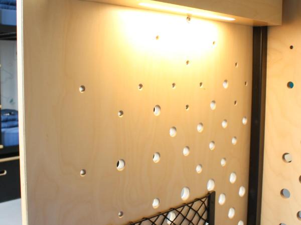 Stayokay Hostel Amsterdam Vondelpark : photo 3 de la chambre lit dans dortoir mixte de 10 lits ou plus avec douche