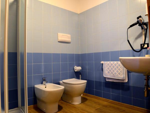 Central Hostel BG : photo 6 de la chambre chambre simple