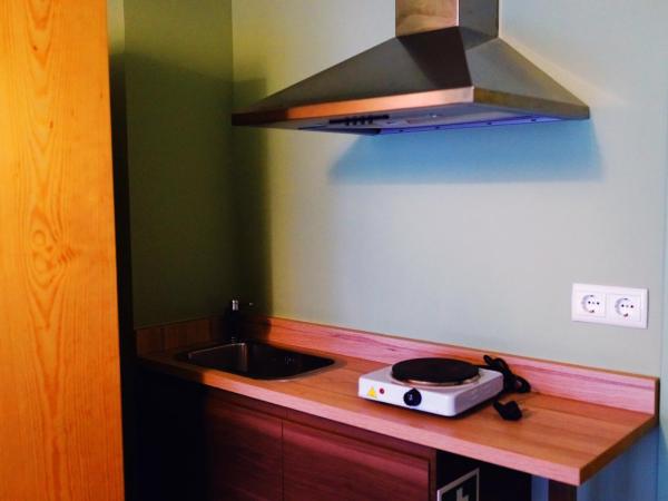 CATS Porto Hostel : photo 3 de la chambre chambre lits jumeaux supérieure - bâtiment annexe