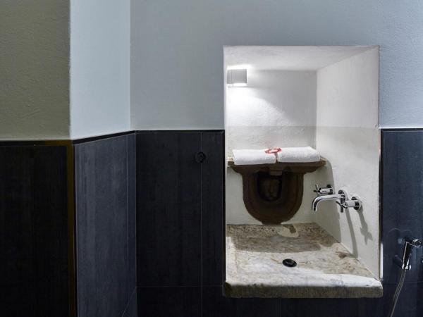 Palazzetto Rosso - Art Hotel : photo 8 de la chambre chambre lit king-size supérieure