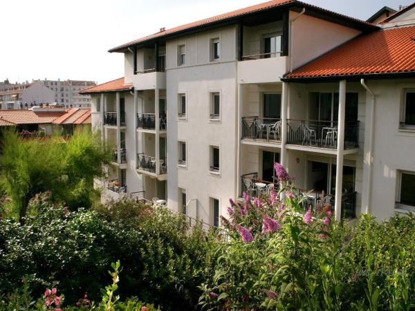 Résidence Biarritz Ocean : photo 9 de la chambre appartement - vue sur ville