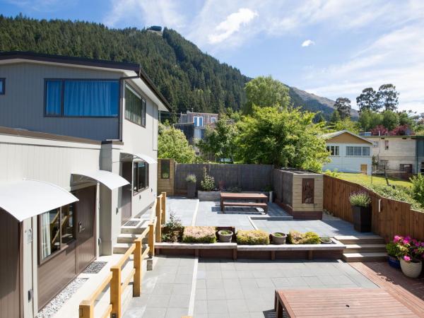 Lomond Lodge Motel & Apartments : photo 1 de la chambre appartement avec vue sur la montagne