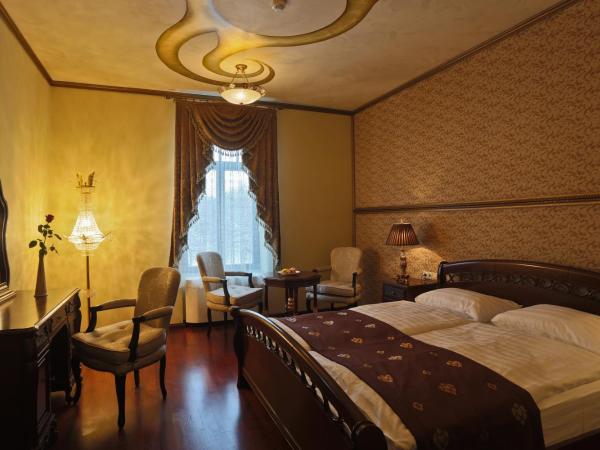 Rubezahl-Marienbad Luxury Historical Castle Hotel & Golf-Castle Hotel Collection : photo 1 de la chambre chambre double