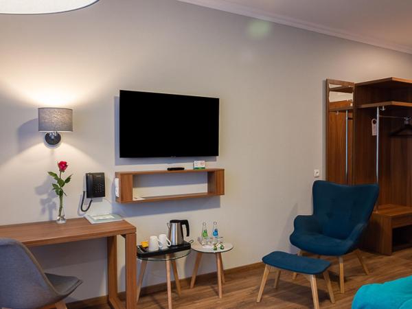 Hotel Topaz Poznań Centrum : photo 4 de la chambre chambre double deluxe avec terrasse